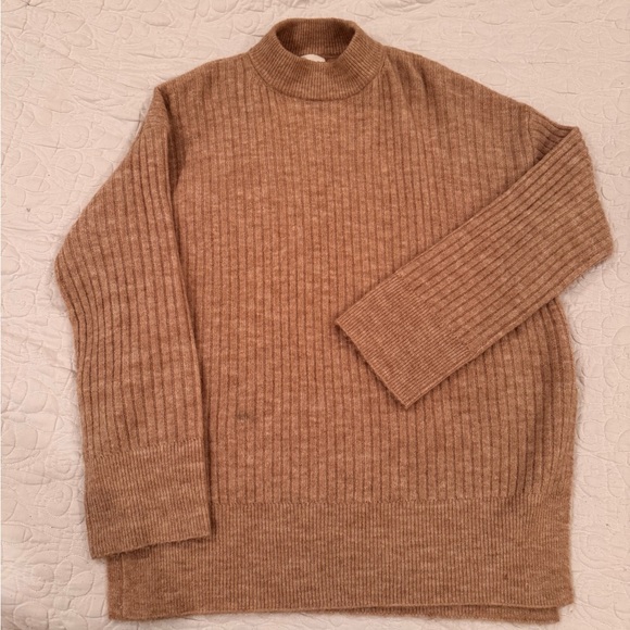 H&M OVERSIZED SWEATER - Picture 4 of 7